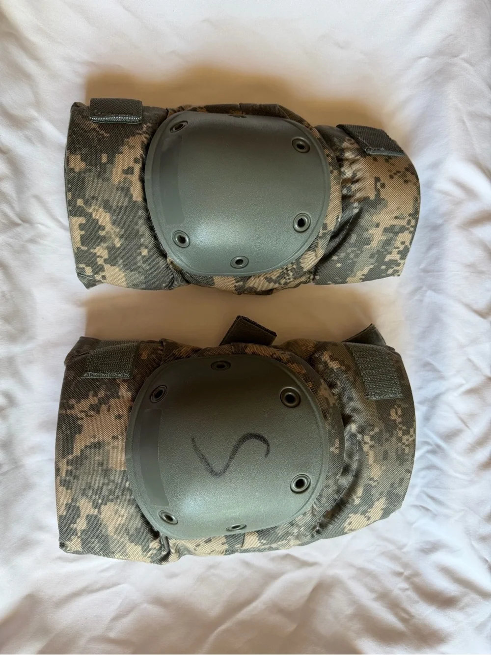 Unbranded Olive Drab Tactical Knee Pads - Military Camouflage
